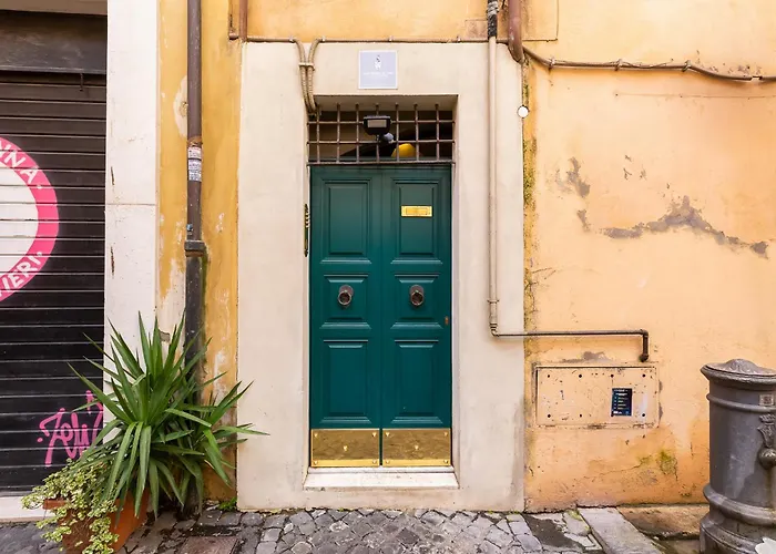 Campo Dei Fiori Royal Orchid Apartment